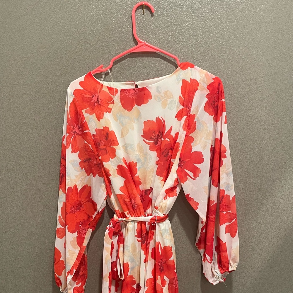 Floral summer dress with pink/reddish flowers